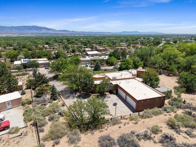 56 Judy Court, Corrales, NM 87048