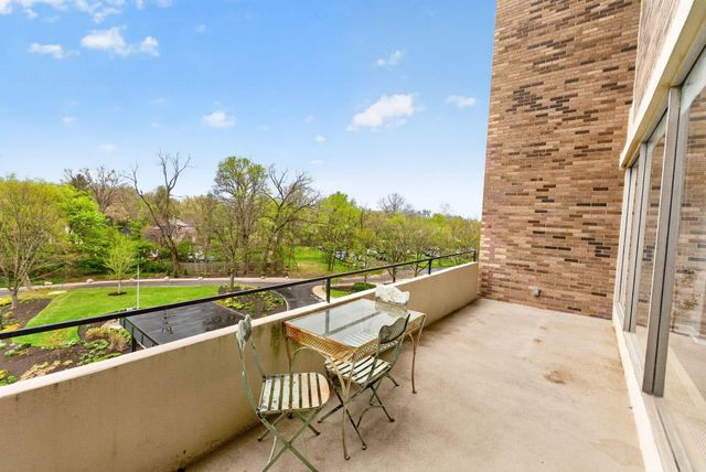 1000 Urlin Avenue, 501, Columbus, OH 43212