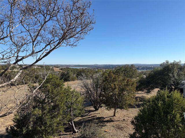 3205 Mac Arthur Ave B, Lago Vista, TX 78645