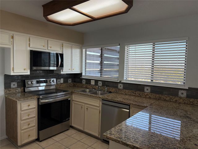 3205 Mac Arthur Ave B, Lago Vista, TX 78645