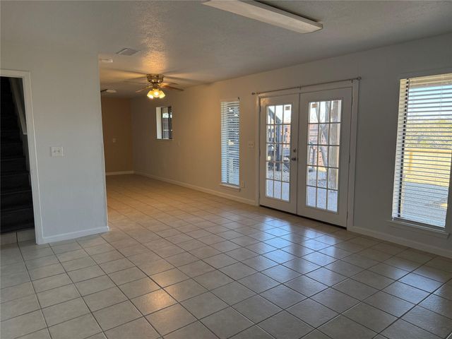 3205 Mac Arthur Ave B, Lago Vista, TX 78645