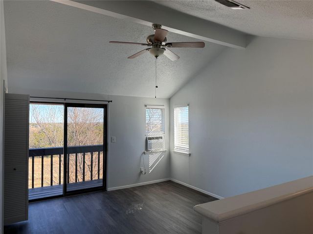 3205 Mac Arthur Ave B, Lago Vista, TX 78645