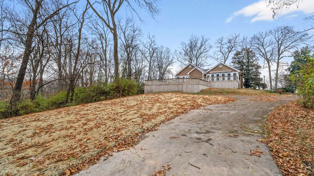 8475 McCrory Ln, Nashville, TN 37221