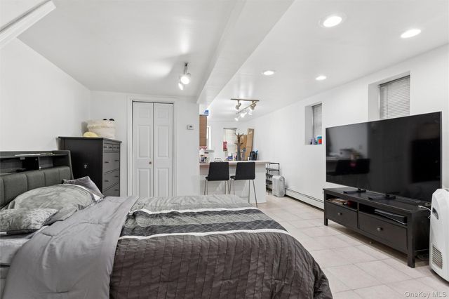 3046 Coddington Avenue, Bronx, NY 10461