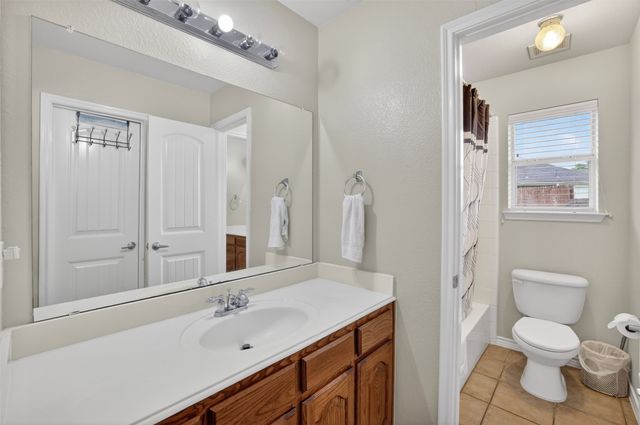 3002 Silver Springs Way, Rowlett, TX 75089