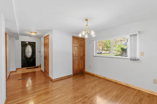 1026 Summit Avenue, South Saint Paul, MN 55075