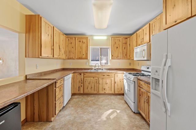 1026 Summit Avenue, South Saint Paul, MN 55075