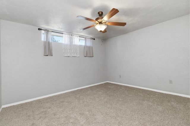 1604 Amy Street, West Plains, MO 65775