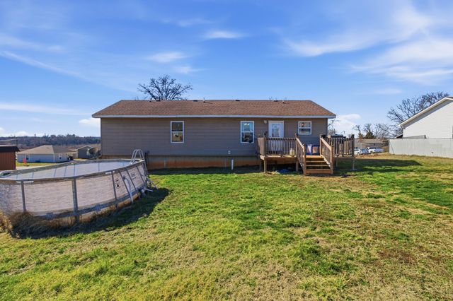 1604 Amy Street, West Plains, MO 65775