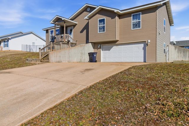 1604 Amy Street, West Plains, MO 65775