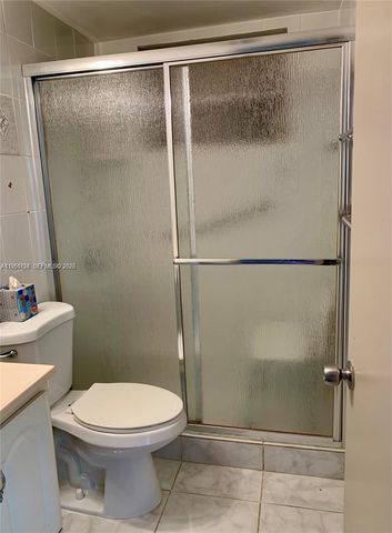 270 NE 191st St 105, Miami, FL 33179