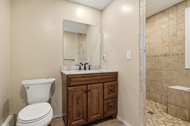 773 Mammoth Road, Pelham, NH 03076