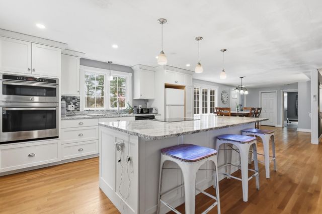 773 Mammoth Road, Pelham, NH 03076