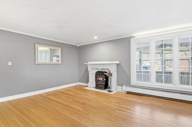 773 Mammoth Road, Pelham, NH 03076