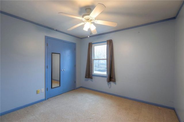 1121 S Stagecoach Place, Olathe, KS 66062