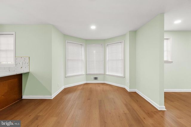 500 MAGNOLIA ST, Beverly, NJ 08010