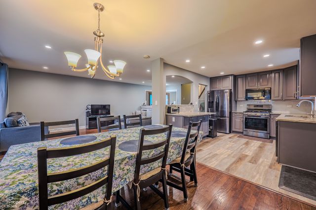 9113 Belleforte Avenue, Morton Grove, IL 60053