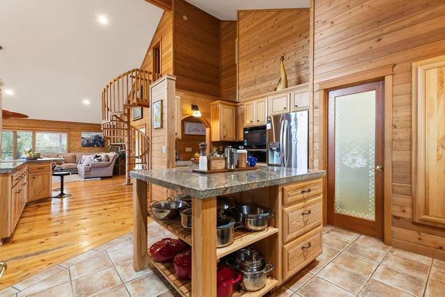 7594 Leahs Way, Browns Valley, CA 95918