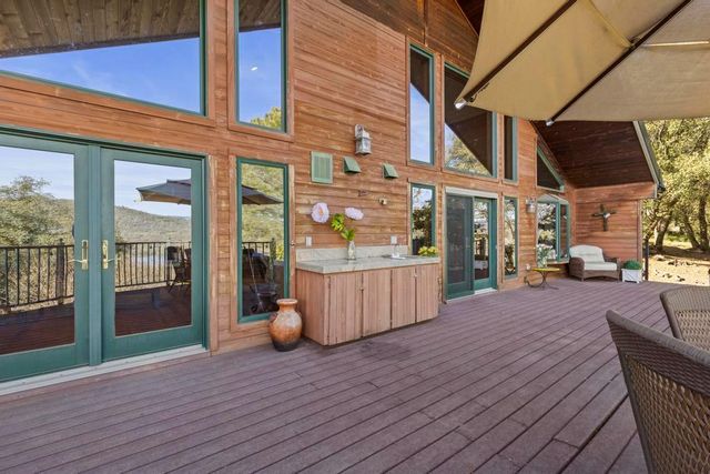 7594 Leahs Way, Browns Valley, CA 95918