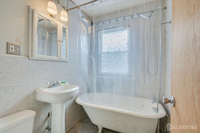 325 Hancock Street, South Plainfield, NJ 07080