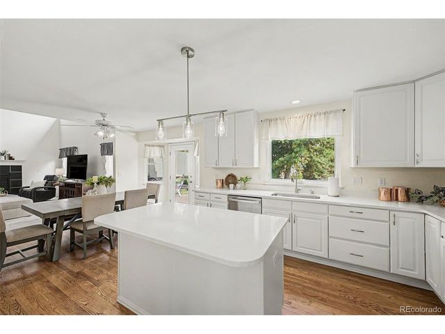 105 Wolf Creek Trl, Broomfield, CO 80020