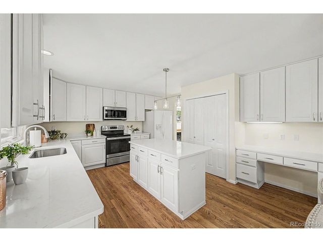 105 Wolf Creek Trl, Broomfield, CO 80020
