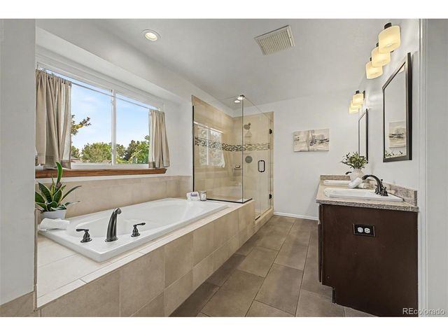 105 Wolf Creek Trl, Broomfield, CO 80020