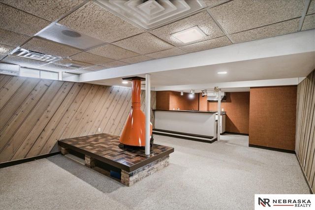 1033 N 76th Street, Omaha, NE 68114