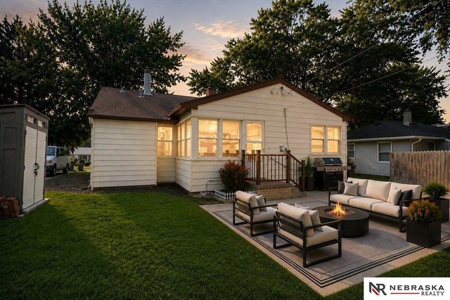 1033 N 76th Street, Omaha, NE 68114