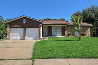 2601 Pebblebrook Street, Arlington, TX 76014