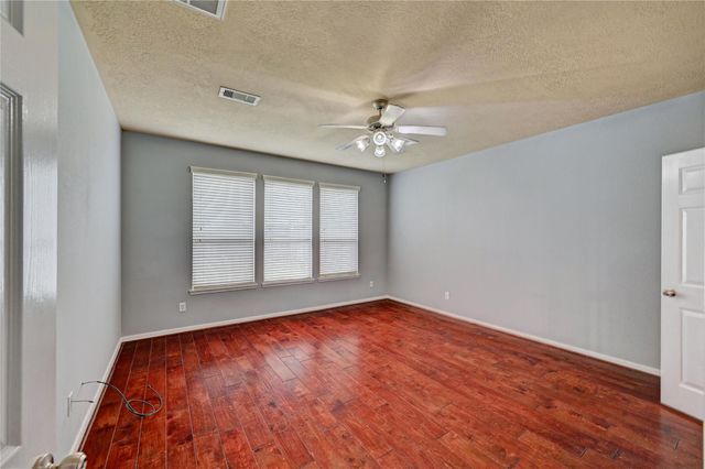 2409 Shorebrook Drive, Pearland, TX 77584