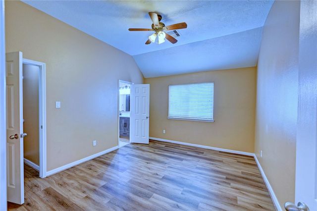 2409 Shorebrook Drive, Pearland, TX 77584