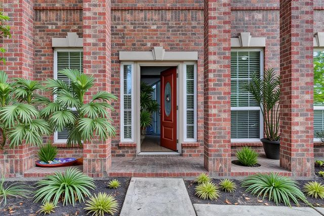 2409 Shorebrook Drive, Pearland, TX 77584