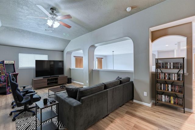 2409 Shorebrook Drive, Pearland, TX 77584