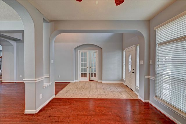 2409 Shorebrook Drive, Pearland, TX 77584