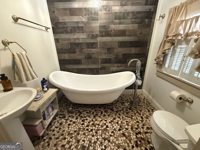 245 Homer Road, Commerce, GA 30529