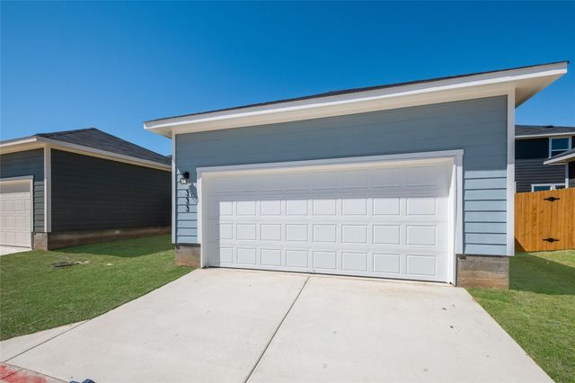 308 Puerto Plata Ave, Bastrop, TX 78602