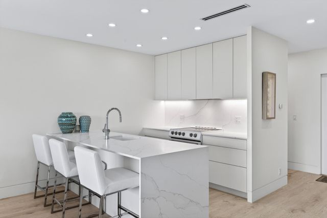 5720 Old Ocean Boulevard 5e, Ocean Ridge, FL 33435