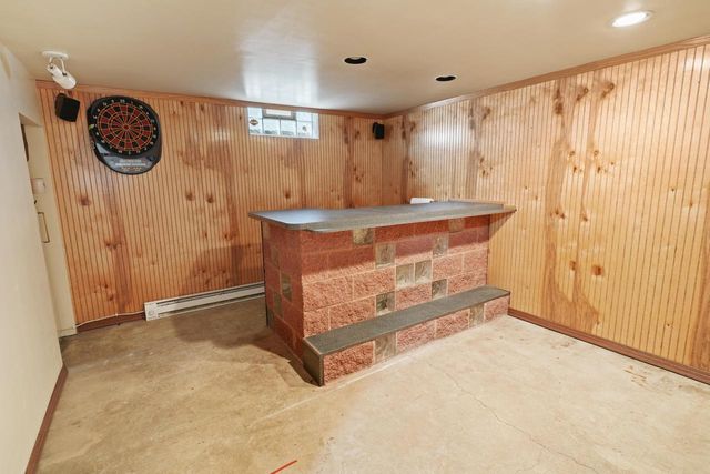 2735 Fox Grove DRIVE, Waterford, WI 53185