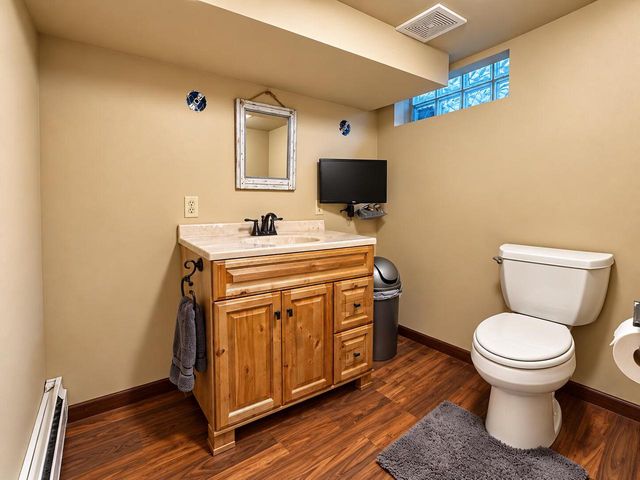 2735 Fox Grove DRIVE, Waterford, WI 53185