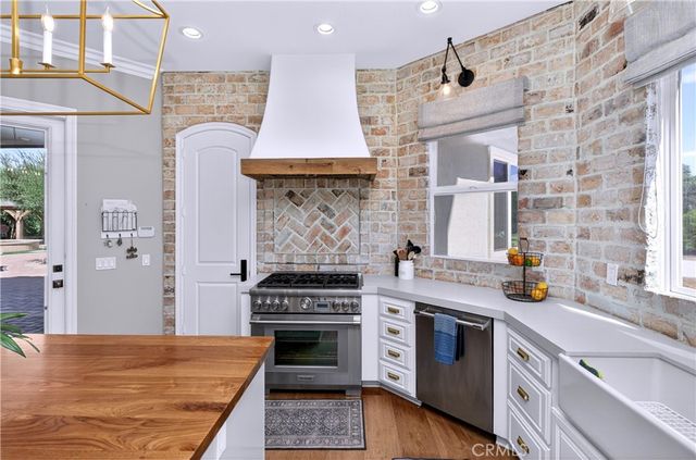 37565 Purdue, Temecula, CA 92592