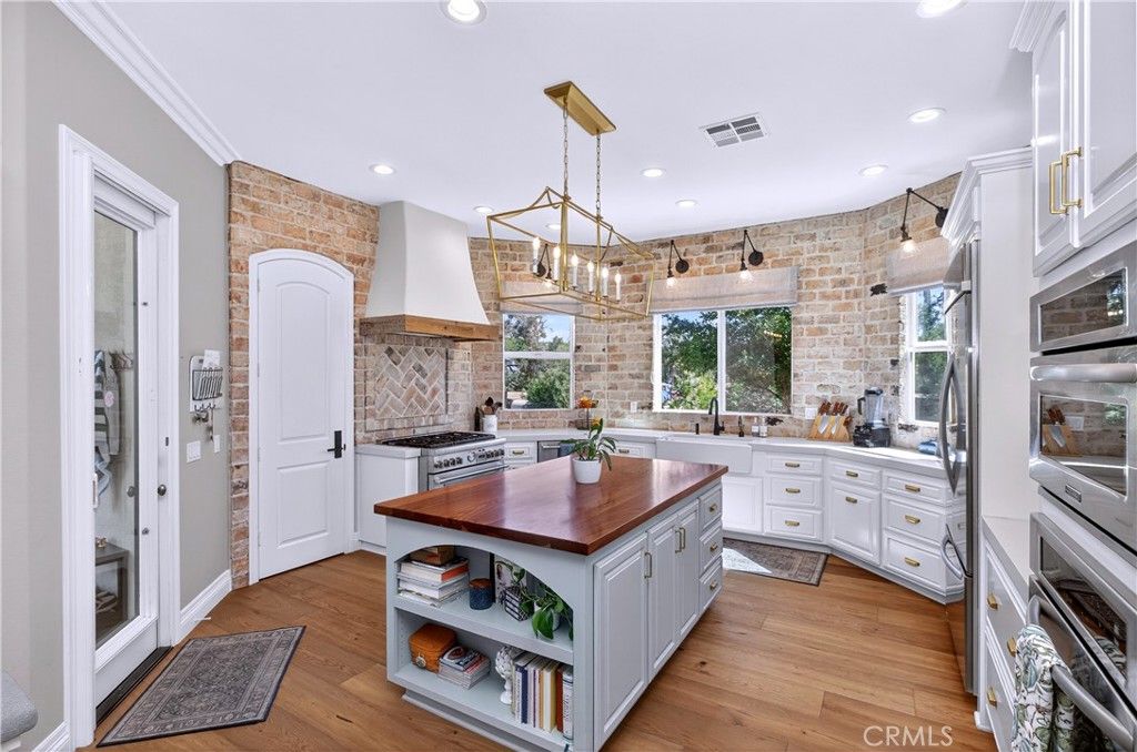 Image 13 of property listing at 37565 Purdue, Temecula, CA 92592