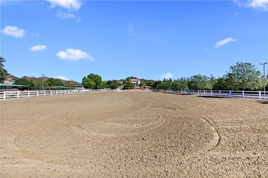 Image 69 of property listing at 37565 Purdue, Temecula, CA 92592