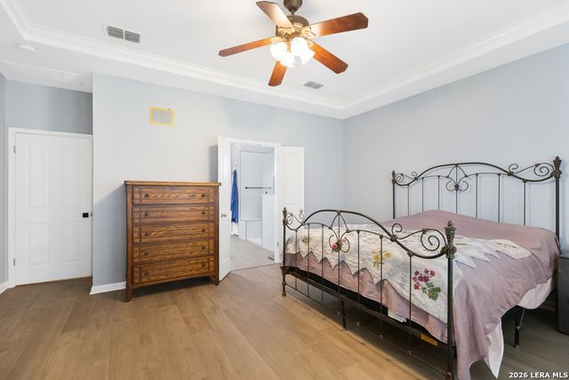 1318 Barton Crk, San Antonio, TX 78258