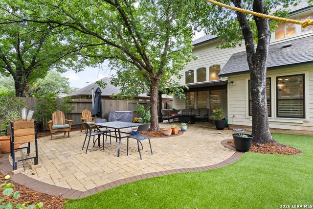 1318 Barton Crk, San Antonio, TX 78258