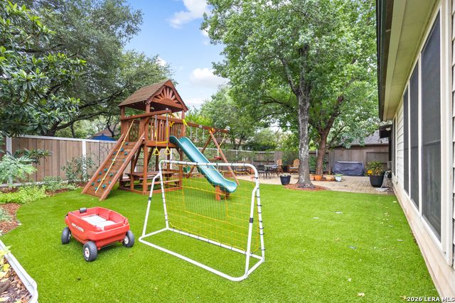 1318 Barton Crk, San Antonio, TX 78258