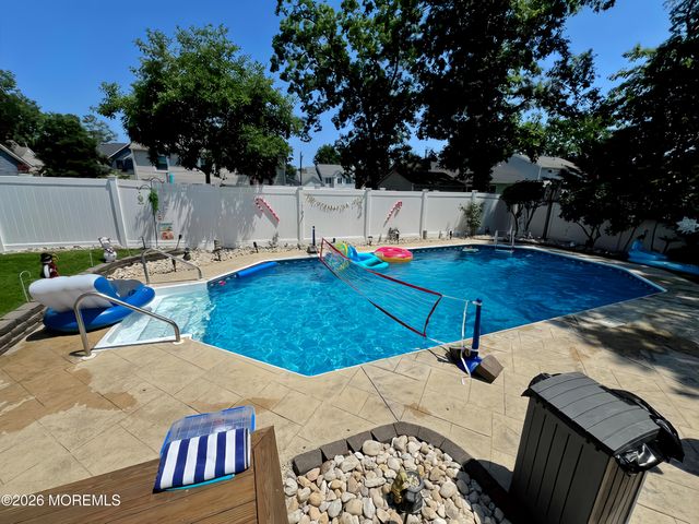 491 Coral Lane, Manahawkin, NJ 08050