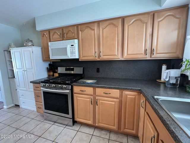 491 Coral Lane, Manahawkin, NJ 08050