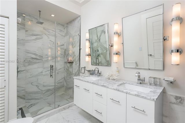 2575 Pine Tree Dr ., Miami Beach, FL 33140