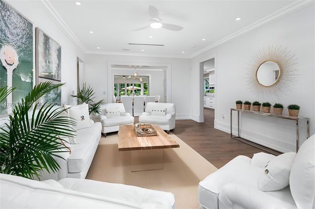 2575 Pine Tree Dr ., Miami Beach, FL 33140